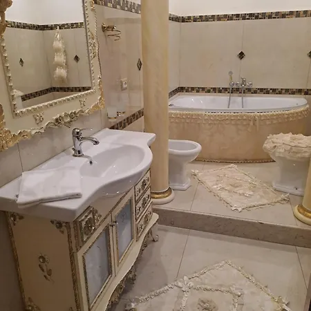 公寓 Luxury House